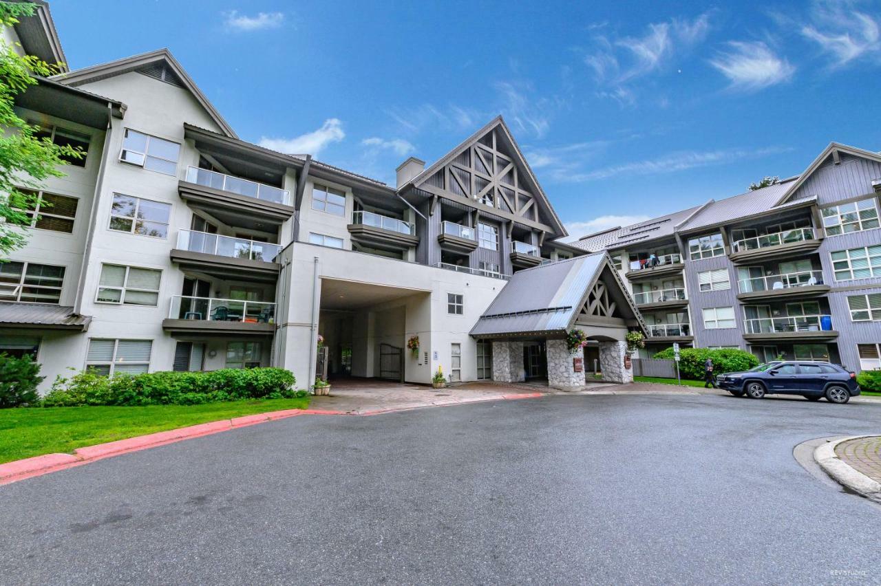 The Best Top Floor Ski-In/Ski-Out At The Aspens Whistler Exterior foto