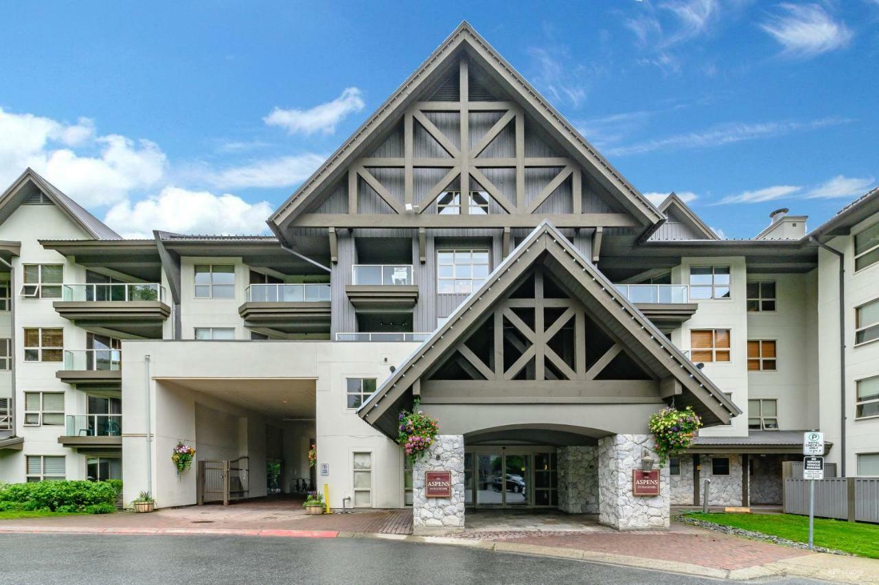 The Best Top Floor Ski-In/Ski-Out At The Aspens Whistler Exterior foto